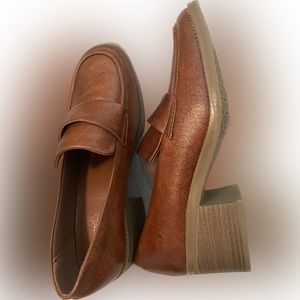 Brown loafers with block heel